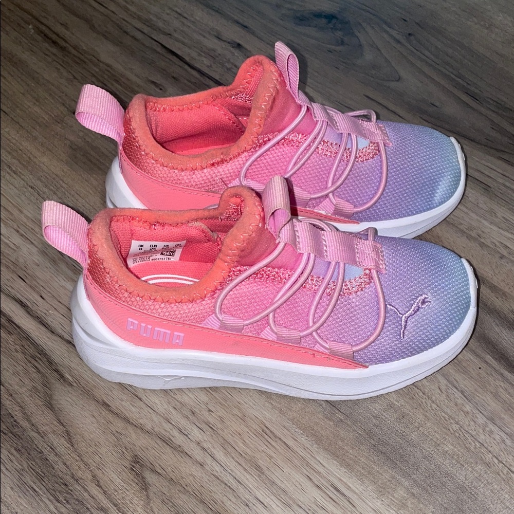 Girls Puma Pink and Purple Bungee Sneakers LIKE NEW Sz 9C